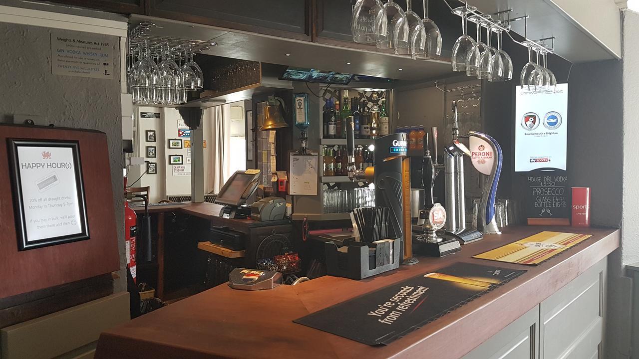 Glan-Neigr Bar Hotel Rhosneigr Ngoại thất bức ảnh