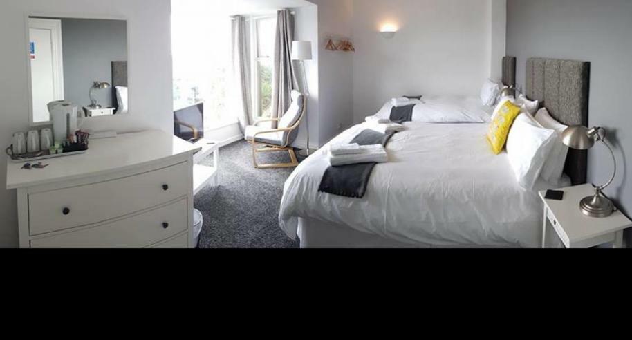 Glan-Neigr Bar Hotel Rhosneigr Ngoại thất bức ảnh